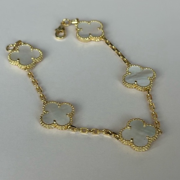 Alhambra Style Gold and White 5 Clover Bracelet